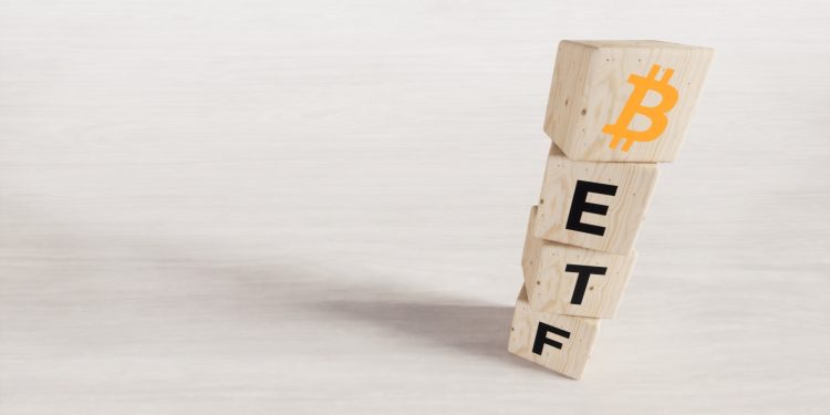 Exchange Traded Fund (ETF) and Bitcoin cryptodivisa concept. Introduce the concept of digital money background. Wooden vertical cube with bitcoin icon standing with "ETF" text. White background, 3D