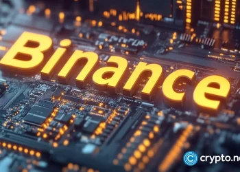 Binance Coin price forms a risky pattern as Grayscale files S-1 for BNB ETF