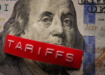Trump Rules Out Force Over Greenland at Davos, Bitcoin Briefly Rallies Despite Weekly Slide