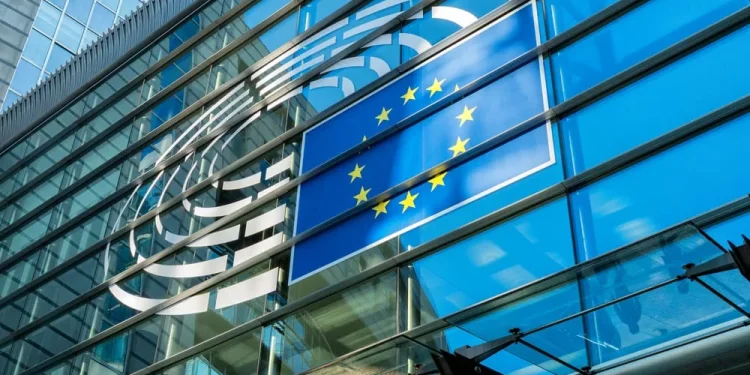 Crypto Offerings Begin Shaping Bank Choice in Europe, but Regulation Still Holds Back Adoption