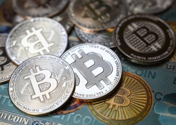 Bitcoin ETFs Flip Positive as Inflows Surge Back Into the Green