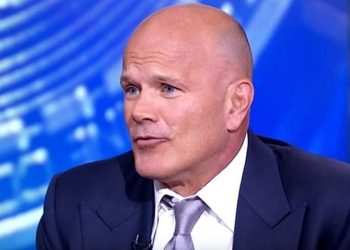 Mike Novogratz says US CLARITY Act could pass in May - 1