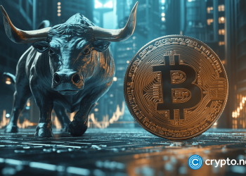 Bitcoin stays bullish above 21-MA as altcoins flash danger signs - 1